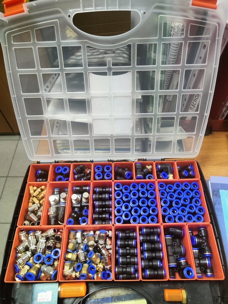 Ящик-органайзер для инструмента, с контейнерами, 42.5х33х6 см, Profbox, ЕК-40 (Изображение 1)
