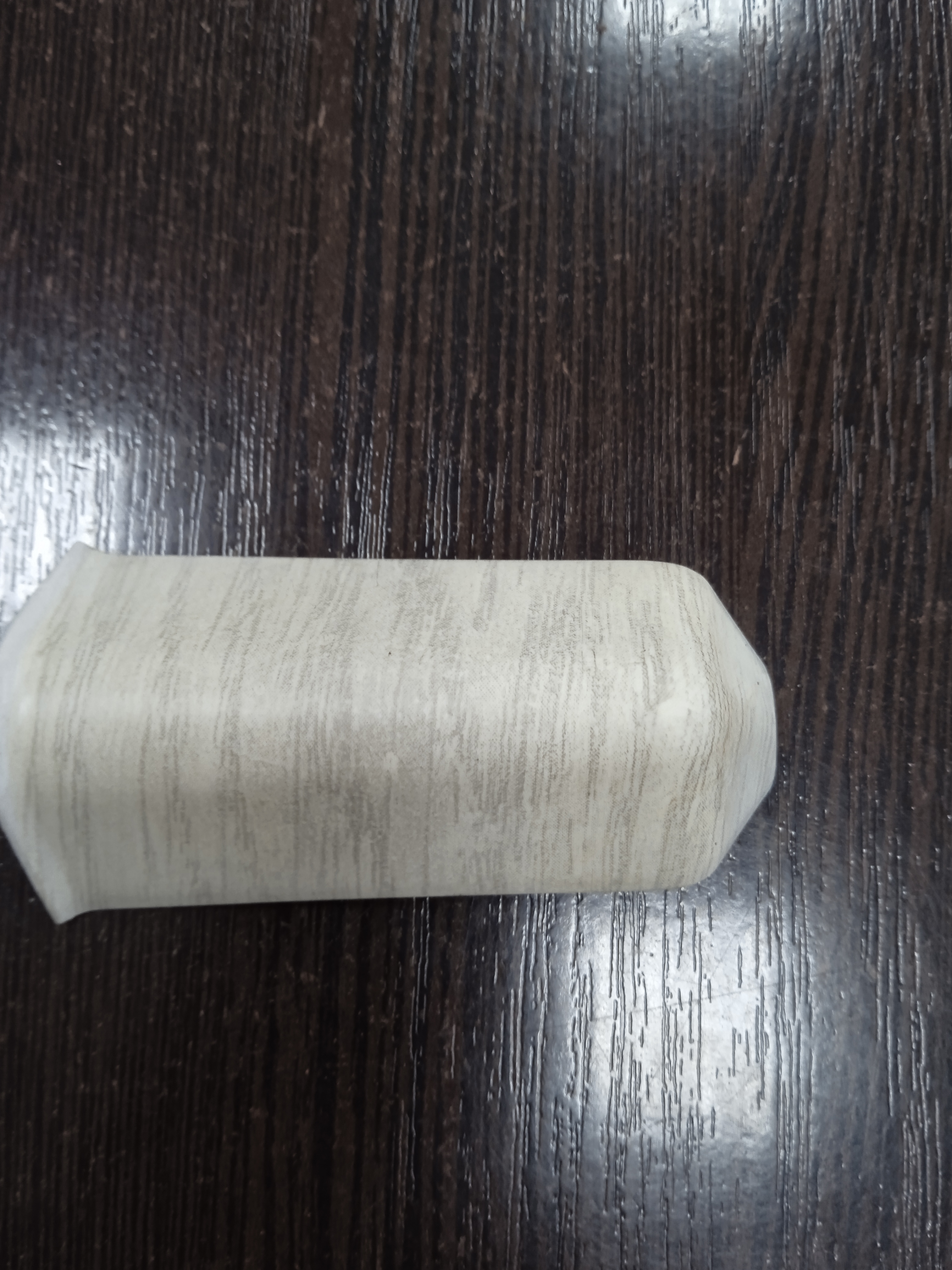 картинка 316 Угол наружный Winart Quadro 80 мм Дуб Эдвин от магазина Евродом