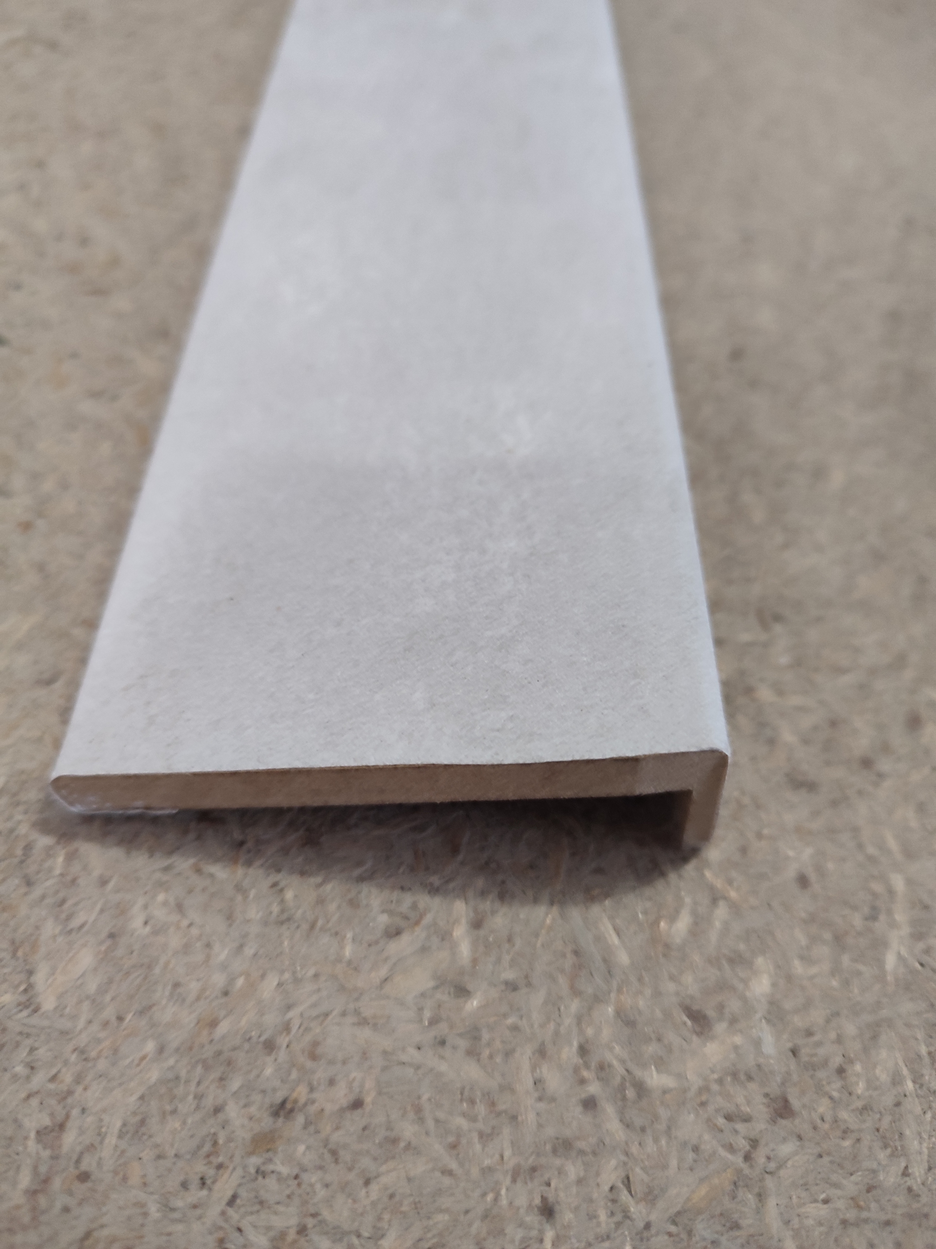 картинка Наличник телескоп Бетон снежный 8*70*2150 от магазина Евродом