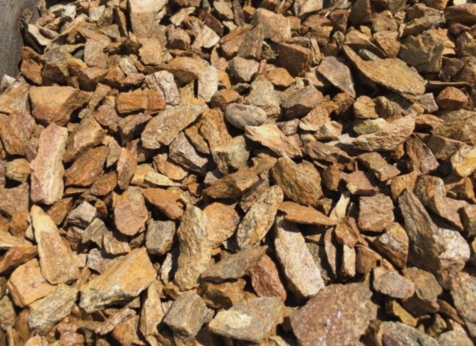 картинка Декоративый щебень "Златолит" ф.10-20 мм, 20кг от магазина Евродом