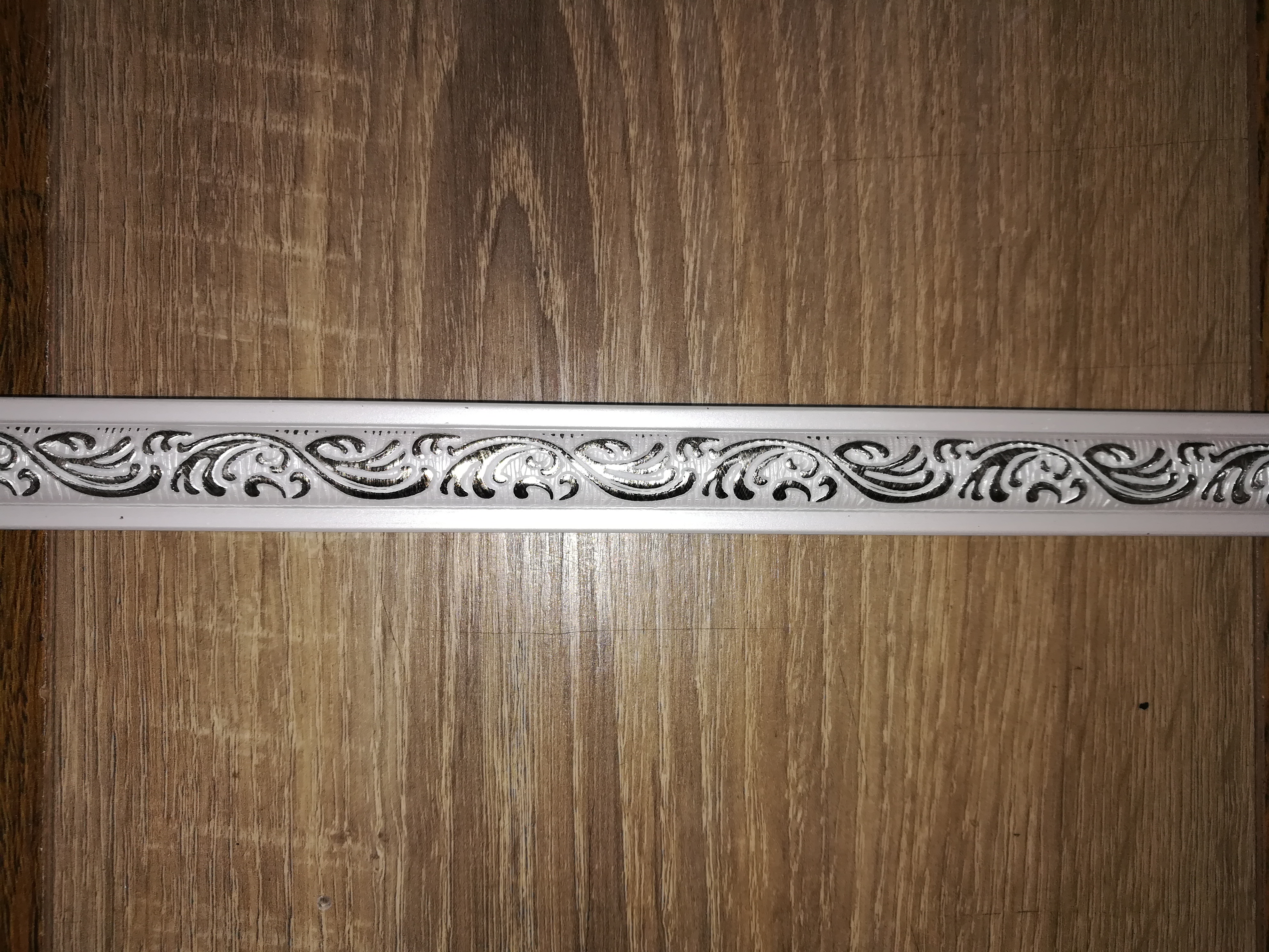 картинка Интерьерный багет Light 1М2/1 2,4м от магазина Евродом