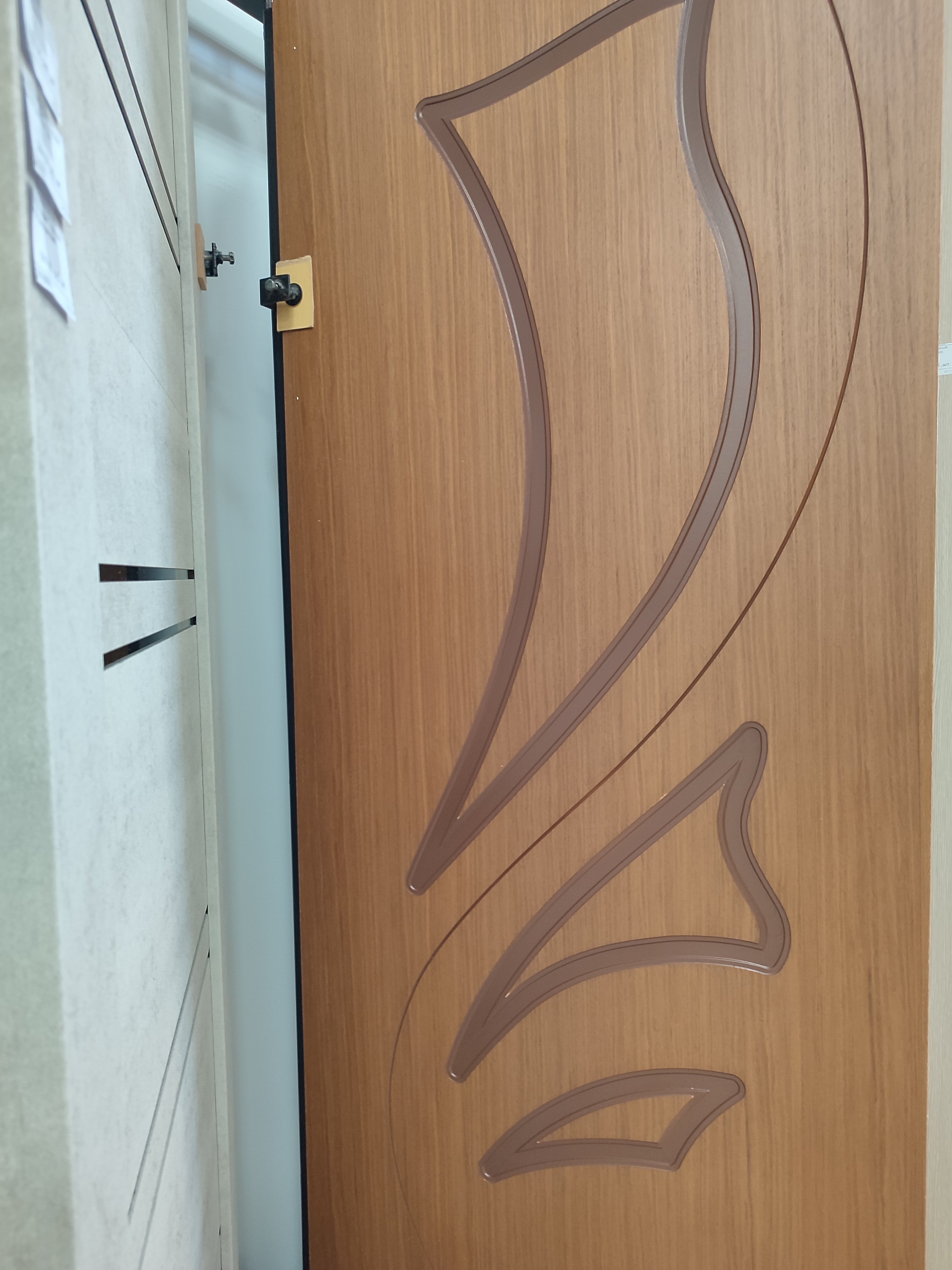 картинка Дверь Ника ПГ 80 Орех от магазина Евродом