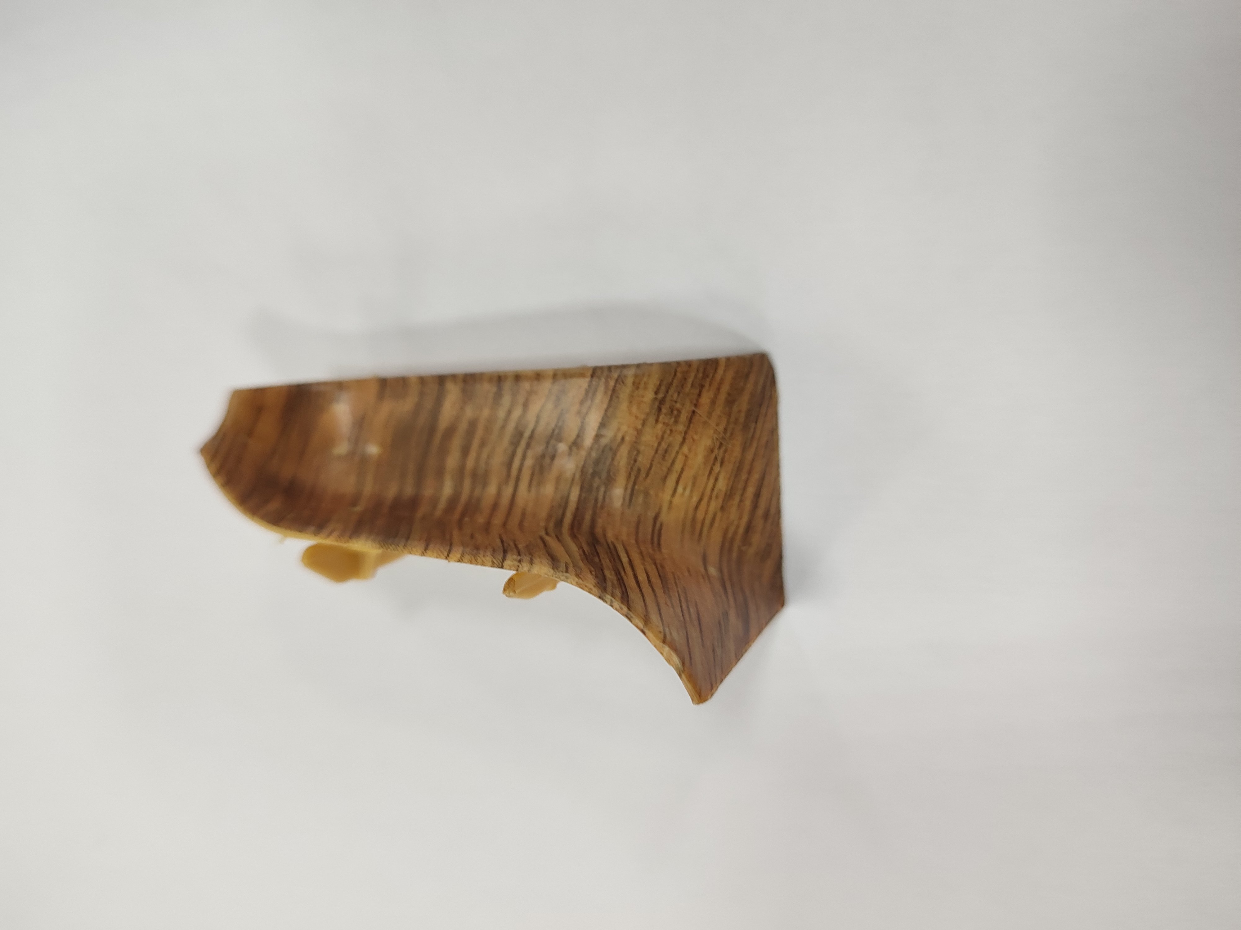 картинка 806 Угол внутренний Winart 58 мм 806 Дуб Скальный от магазина Евродом