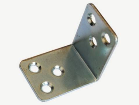 картинка Уголок мебельный 42*42*30 анод. цинк от магазина Евродом