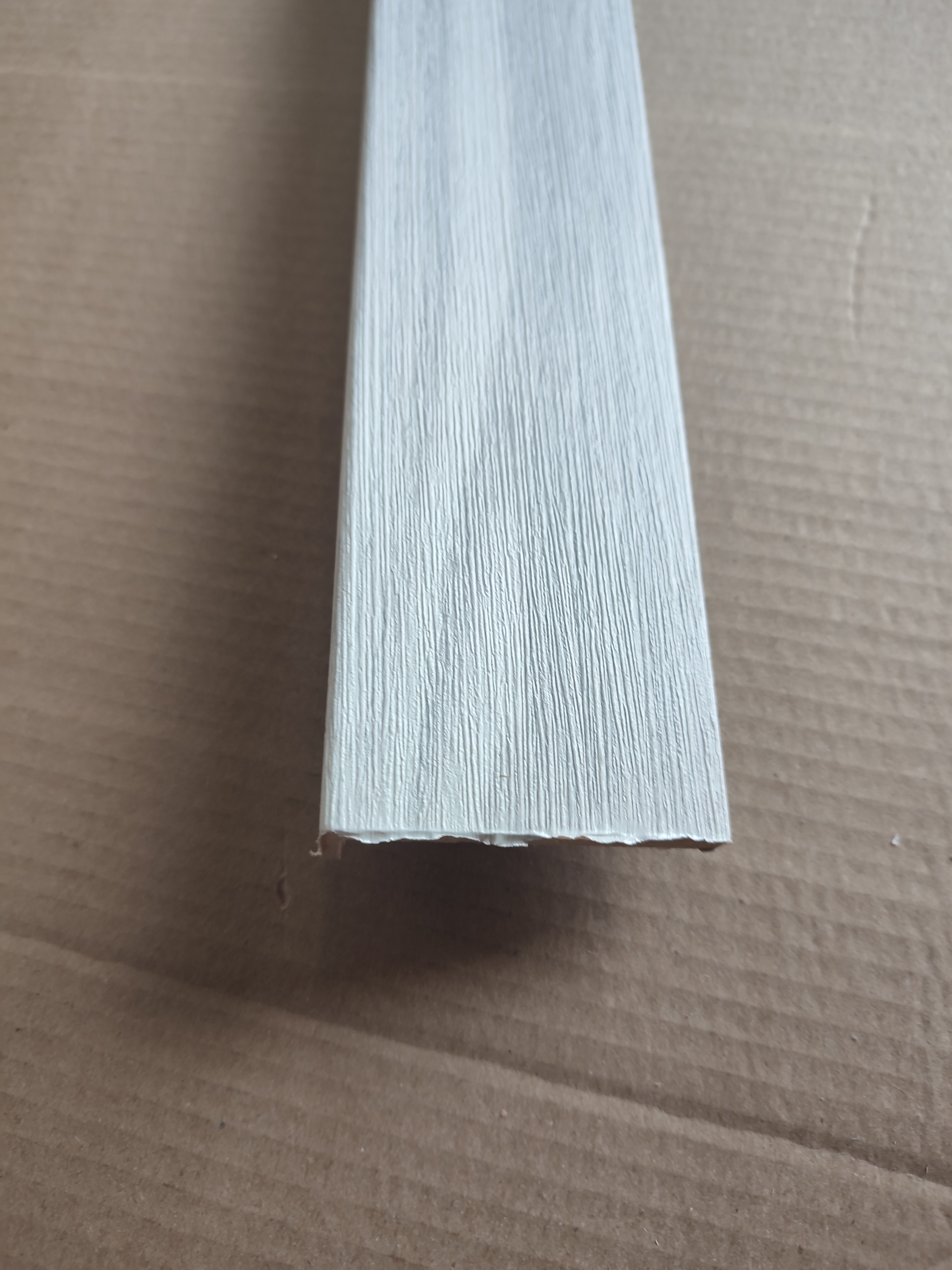 картинка Наличник телескоп Ясень Ривьера Айс 70*2150*8  от магазина Евродом