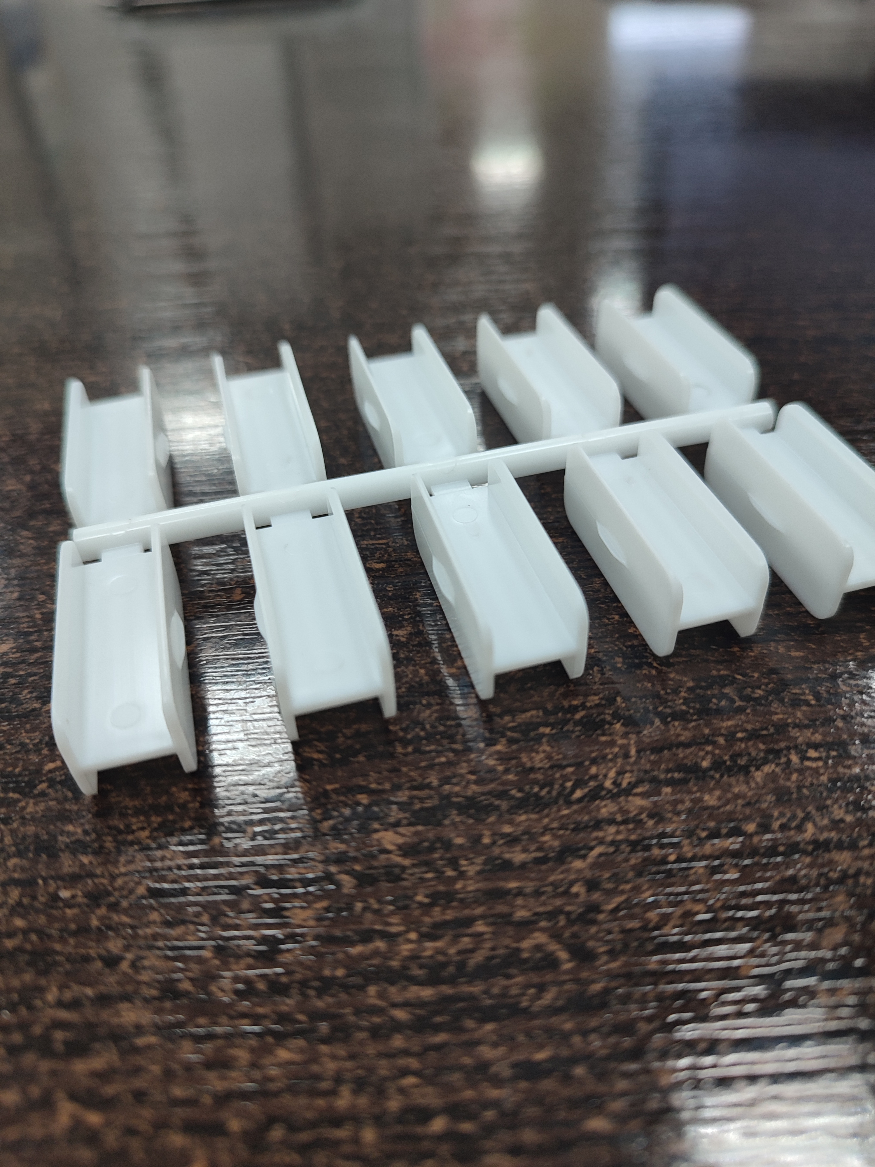 картинка Соединение прямое для плинтуса Идеал Дюра  от магазина Евродом