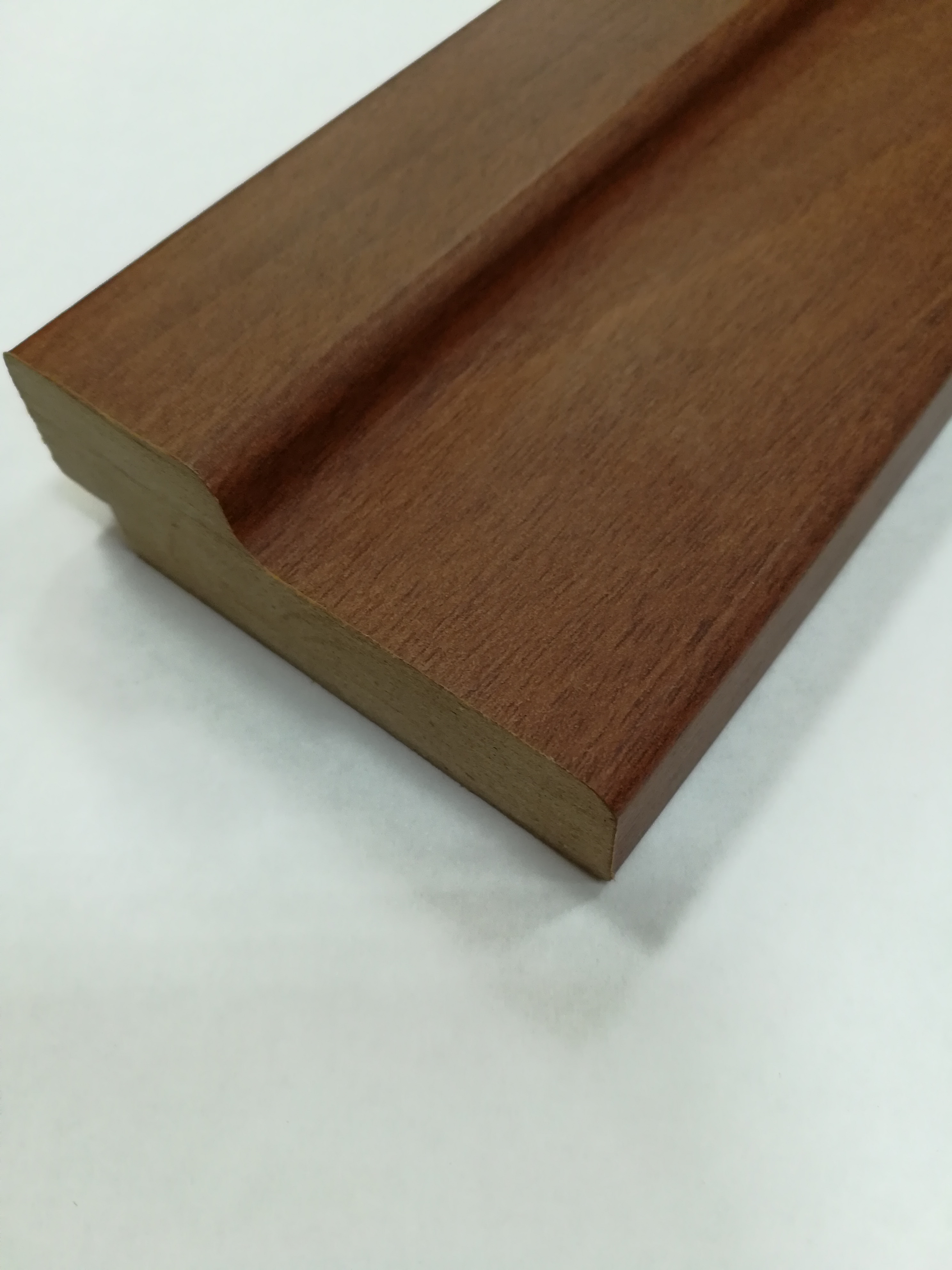 картинка Коробка ламинированная МДФ Итальянский орех 2070х70  /4шт/ от магазина Евродом