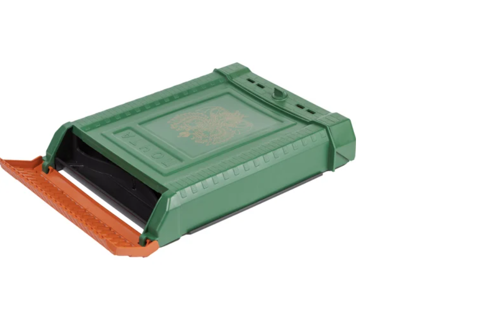 картинка Ящик почтовый ПРЕМИУМ внешний с замком (зеленый, герб) от магазина Евродом