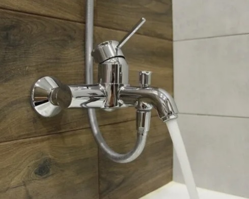 картинка Смеситель GROHE для ванны Bau Classiс  32865000 от магазина Евродом