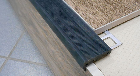 картинка Угол под кафель 2,0м ал. У9,3 от магазина Евродом