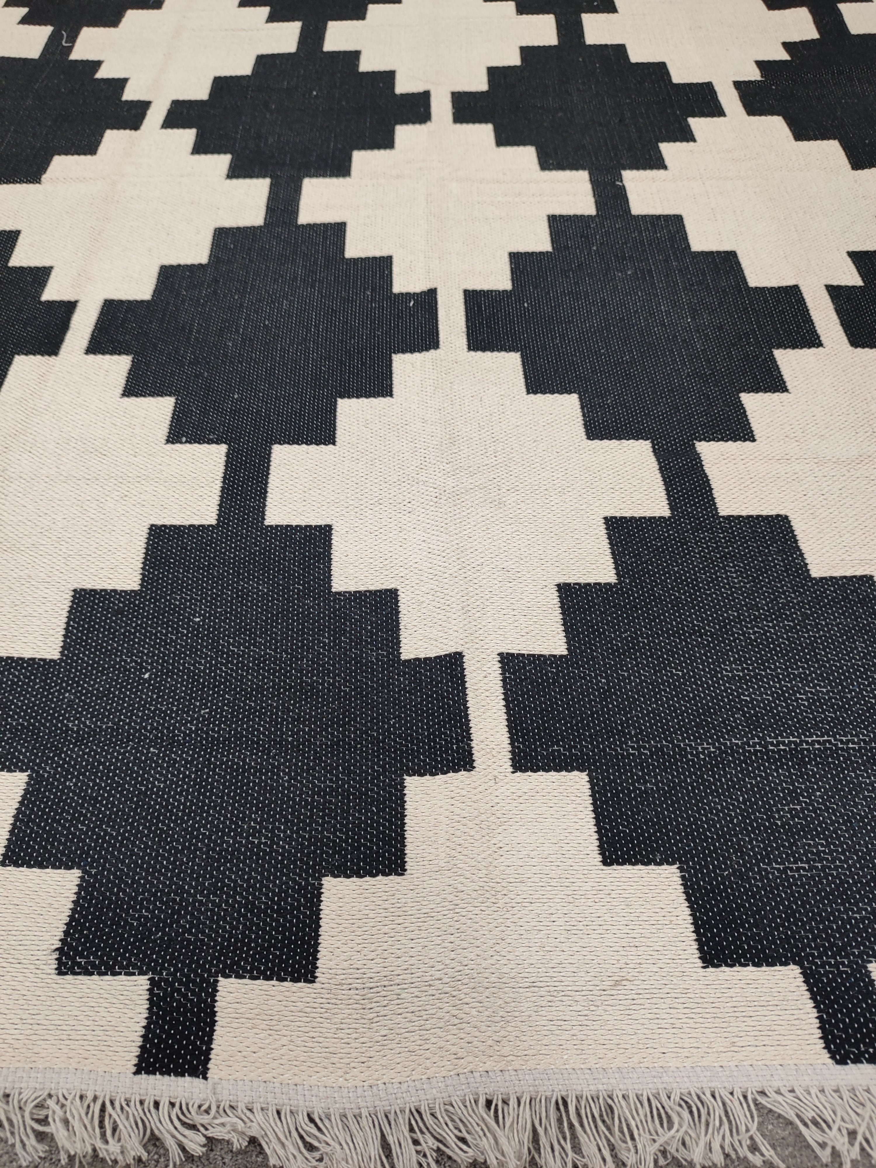 картинка Ковер TERESSA 1.4*2 дизайн 259 BLACK/CREAM от магазина Евродом