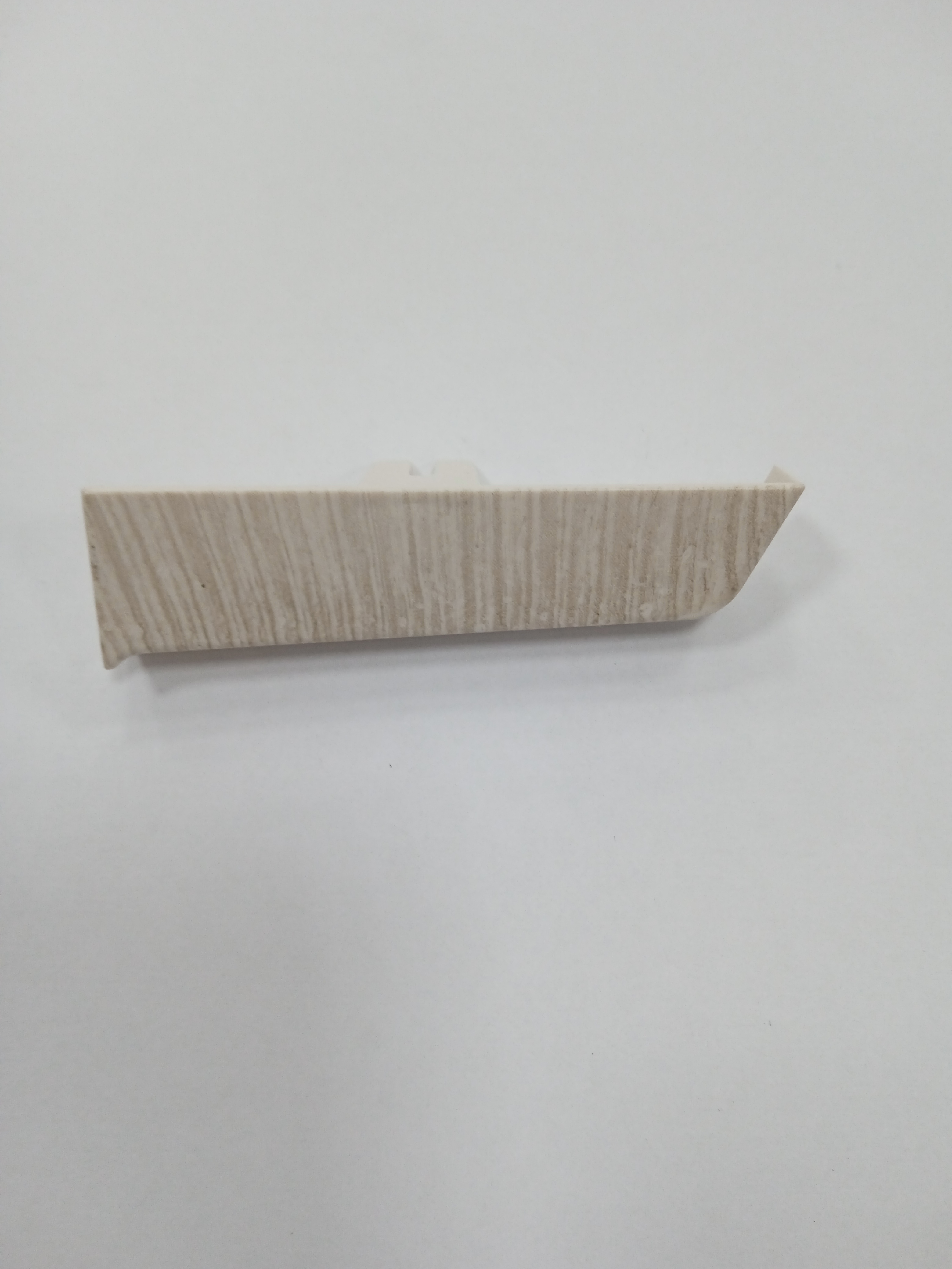 картинка 331 Заглушка правая Winart Quadro 80 мм Каштан Генри от магазина Евродом