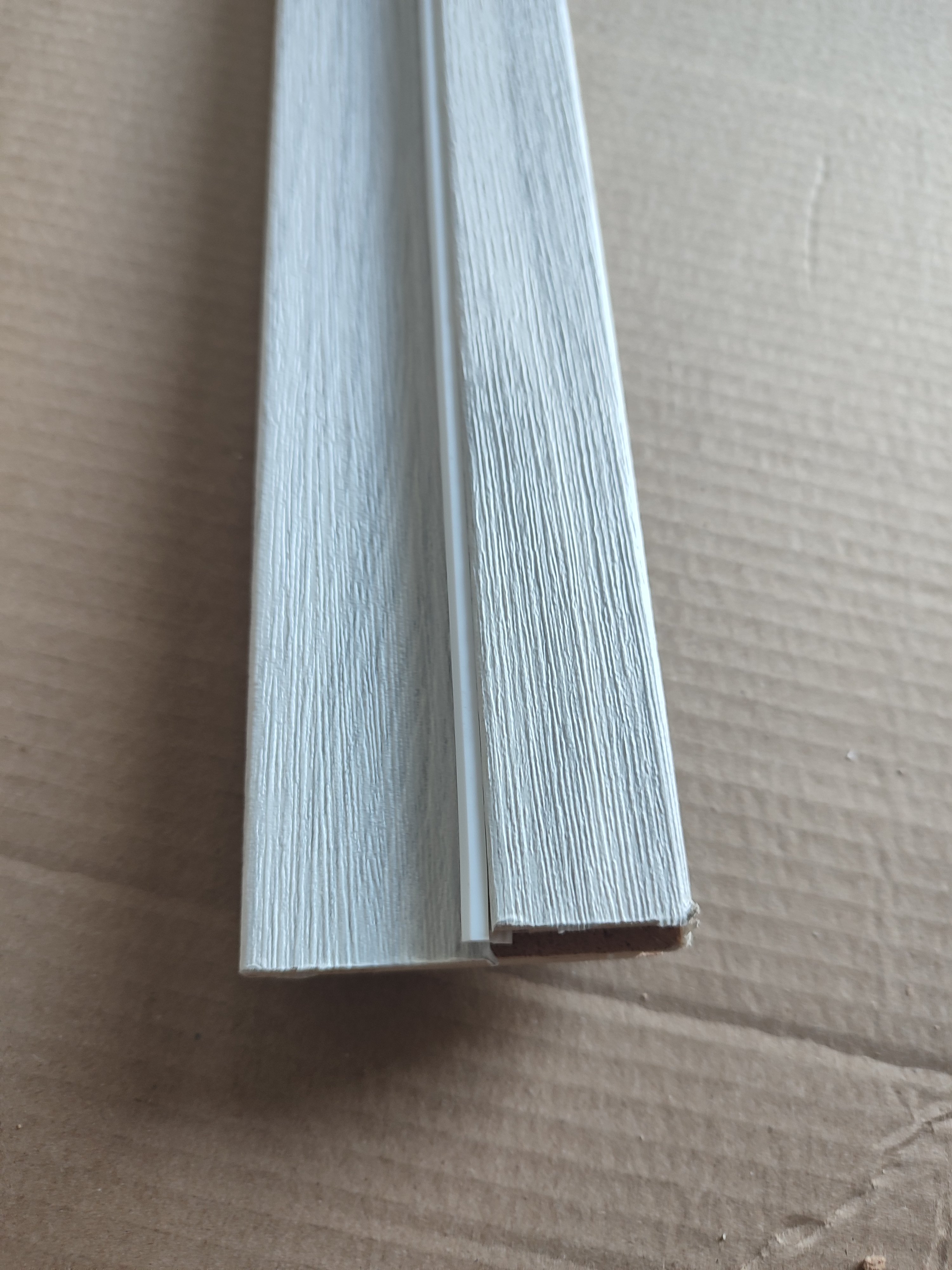 картинка Коробка телескоп Ясень Ривьера Айс 26*70*2100 от магазина Евродом